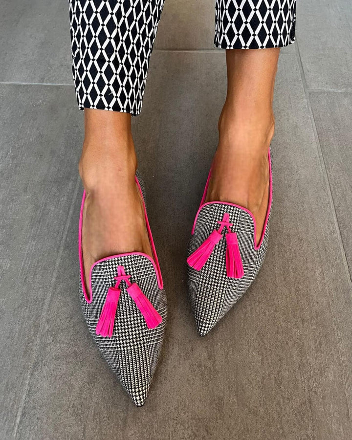 Pointed Loafers with Fluorescent Fringes