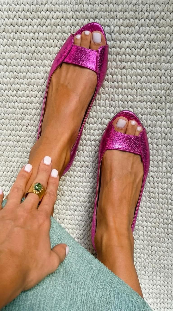 Adelina Golden Sandals Chic Comfort