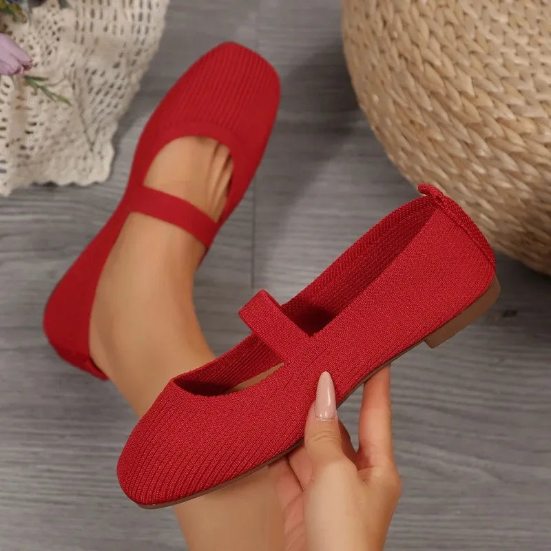 Elegant Mary Jane Flats – Lightweight, Comfortable & Timelessly Beautiful
