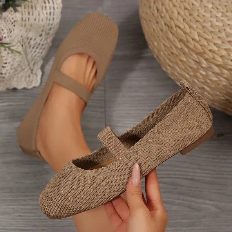 Elegant Mary Jane Flats – Lightweight, Comfortable & Timelessly Beautiful