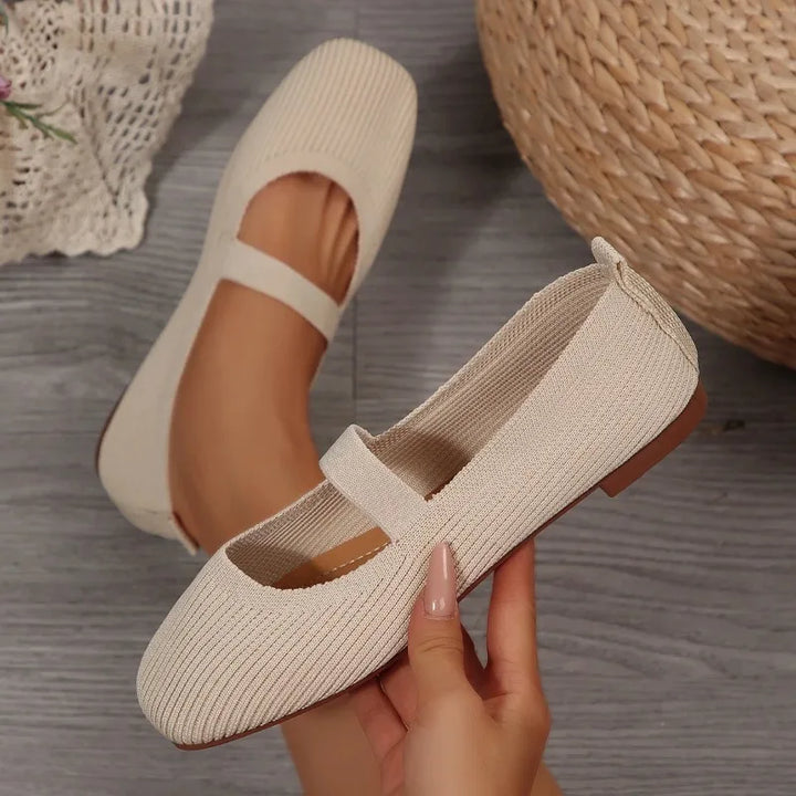 Elegant Mary Jane Flats – Lightweight, Comfortable & Timelessly Beautiful