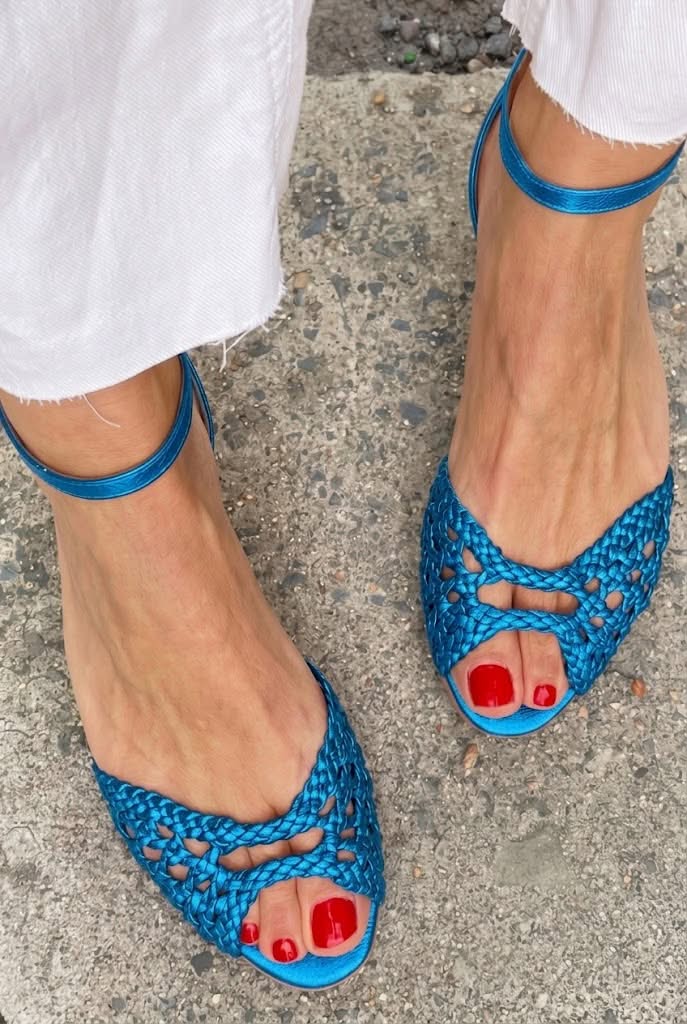 Isadora Woven Gold Comfort Sandals
